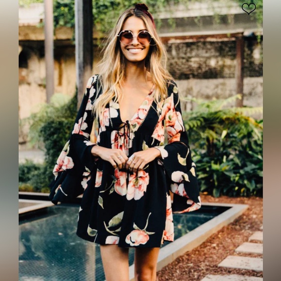 L’Atiste floral bell sleeve bohemian mini dress - Picture 2 of 7